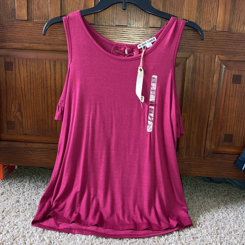 Cold Shoulder Top - Picture 3 of 6